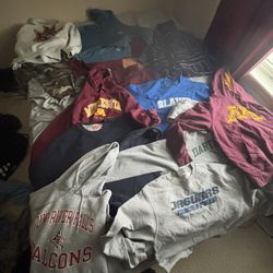 Lot of 13 Vintage/Current Mens Sweatshirts and Hoodies