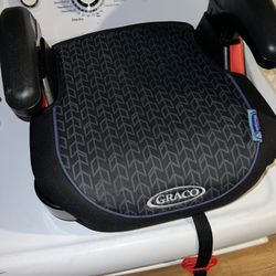 Graco Booster Seat With Cup Holder