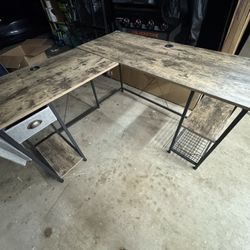 L Desk