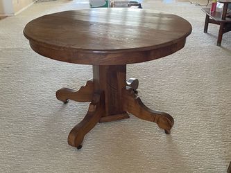 Antique Round Oak Pedestal Dining Table