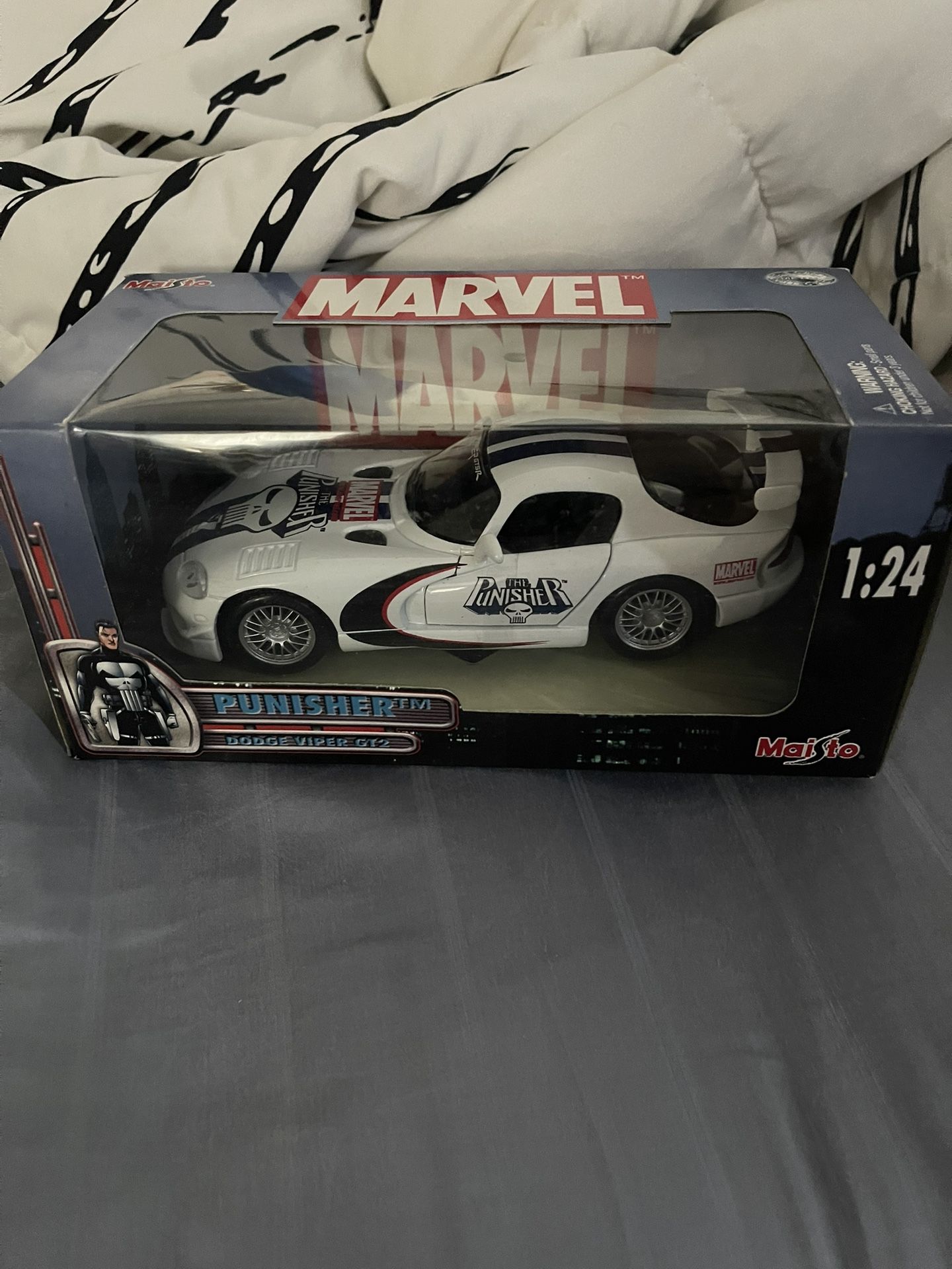 Punisher Dodge Viper Model Car 1:24 Marvel
