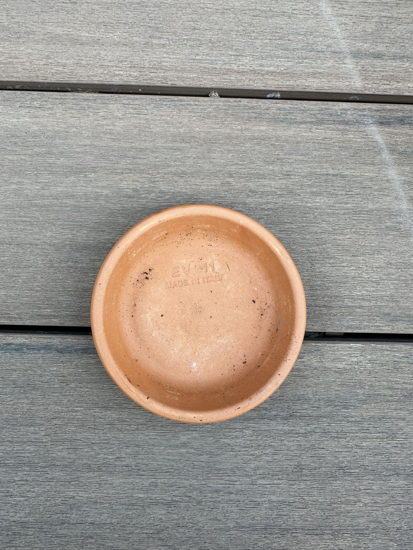 Small Clay Saucer (fits 4 inch pots)