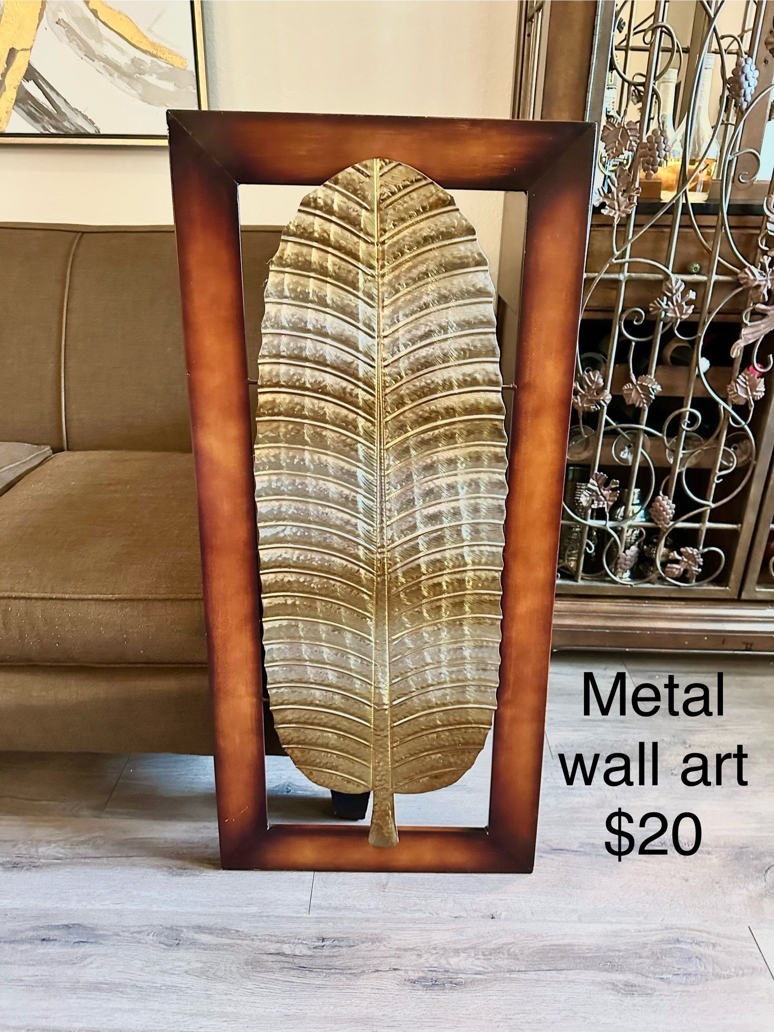 Wall Art, Candles, Vases, Flowers, Baskets 