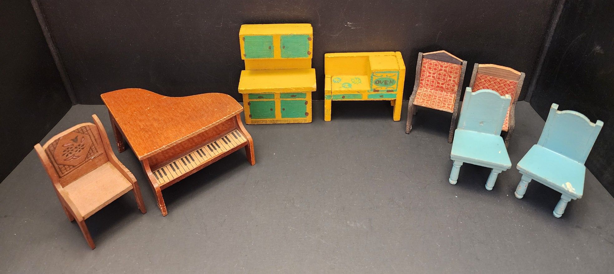 Antique Miniature Dollhouse Furniture Lot