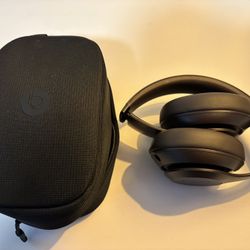 Beats Studio Pros 