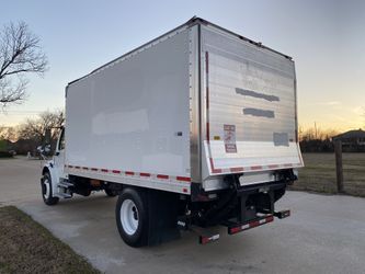 2011 Freightliner M2 Box Truck