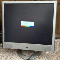 HP VS17E 17" Flat Screen LCD Computer Monitor with Built-In Speakers.  TESTED