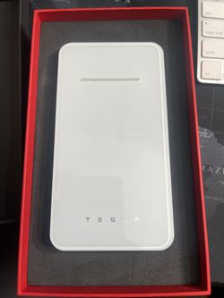 Tesla Power bank 
