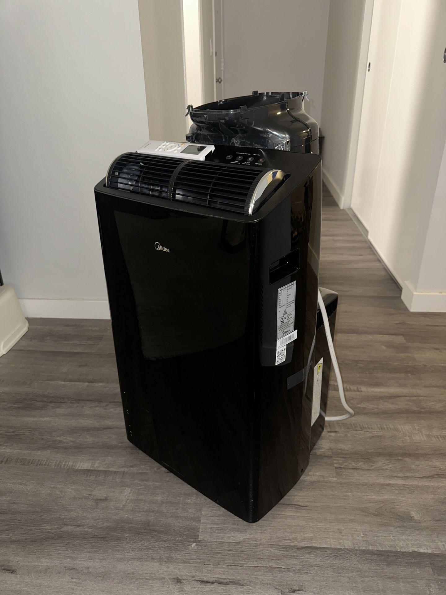 Midea Duo MAP14HS1TBL 14,000 BTU Portable Air Conditioner