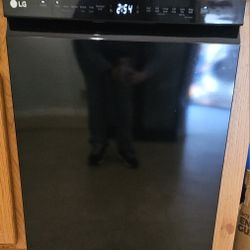 Dishwasher Black