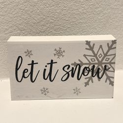 Let It Snow Decor