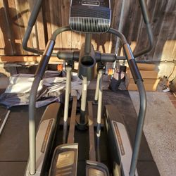 NordicTrack A.C.T. Elliptical Machine