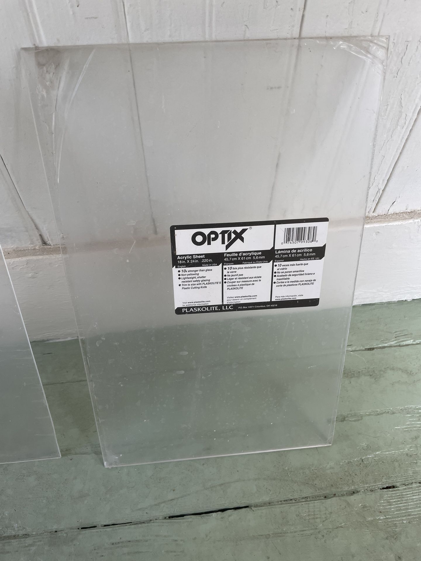 Plexiglass 18 X 24 X 1/4