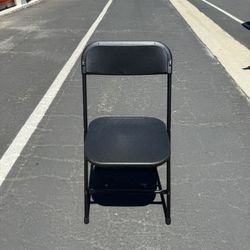 Duramax Black Plastic Chairs 