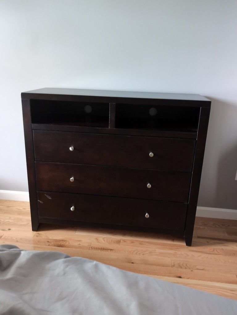 Bedroom Dresser