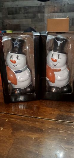 Snowman figurines
