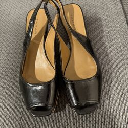 Tahari women dress sandals size 8