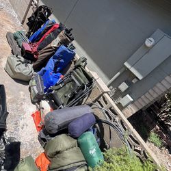 CAMPING GEAR 