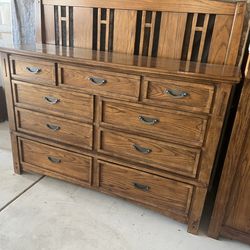 Queen size bedroom set