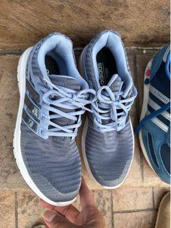 Women’s gymshoes size 8.5