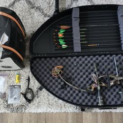 Hoyt and Backpack and Fannypack