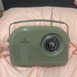 Portable Vintage Bluetooth Speaker And Radio
