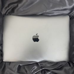 MacBook Pro 13 