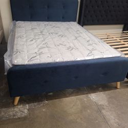 Queen Bed Frame With Mattress 