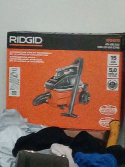 Shop vacuum