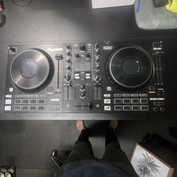 Numark DJ Controller
