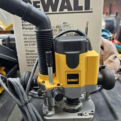 Dewalt Plunge Router