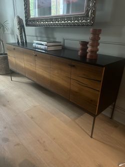 Double Cabinet Door - Stunning