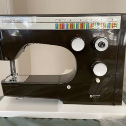 Husqvarna Viking Sewing Machine 