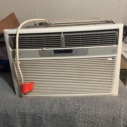 AC Window Unit 25,000 BTU