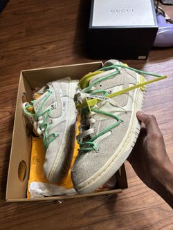 SZ (11)OFF WHITE DUNKS WITH RECIEPT 100% AUTHENITC