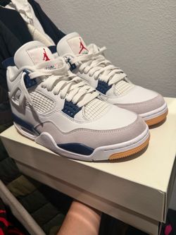 Jordan 4’s Sb Navy size 9