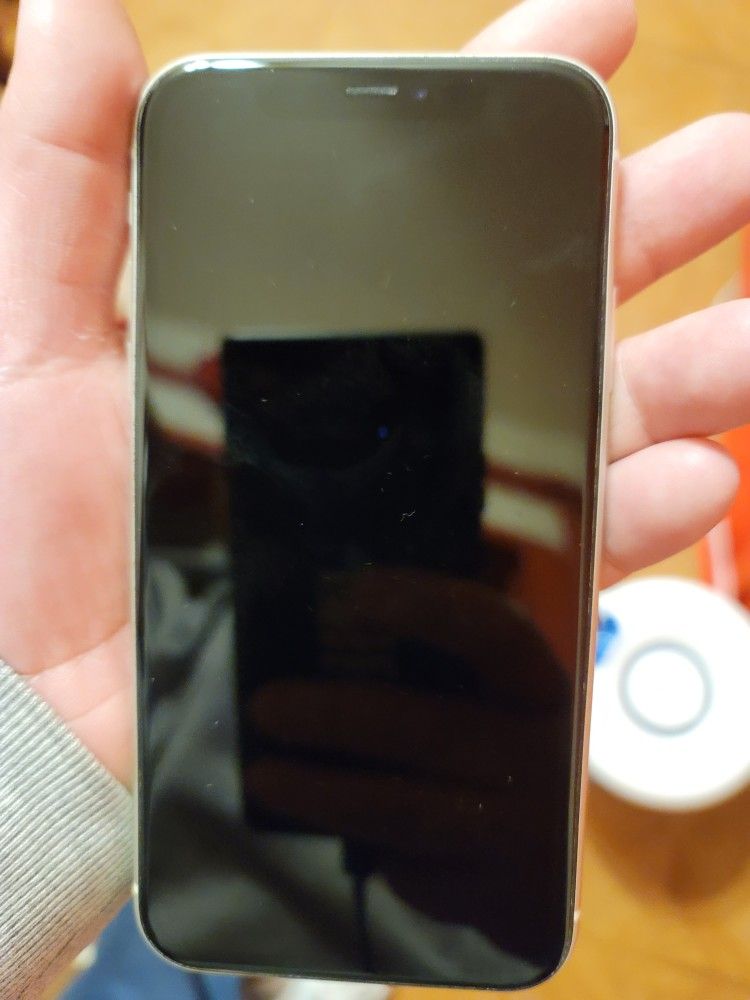 IPHONE 11 Icloud Locked for Sale in New York, NY OfferUp