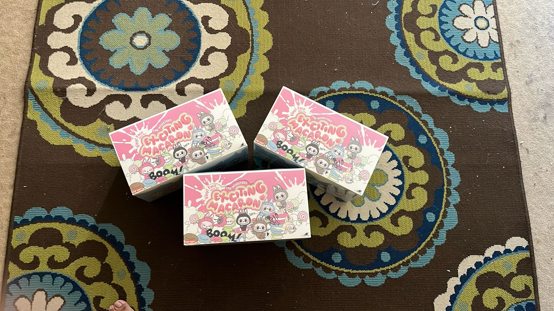 100% AUTHENTIC W/ PROOF OF PURCHASE Labubu Exciting Macaroon