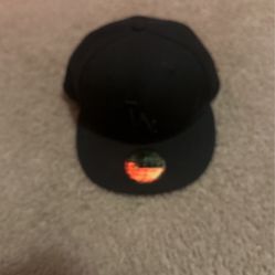 la fitted hat 