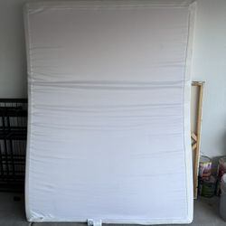 FREE QUEEN SIZE BED FRAME & MATTRESS