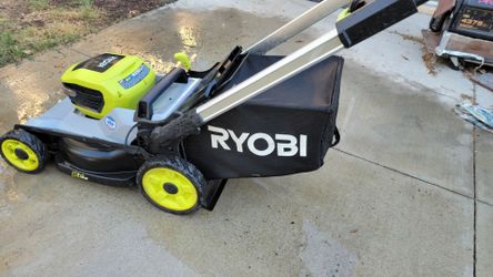 Ryobi 40V Self-Propelled Lawn Mower