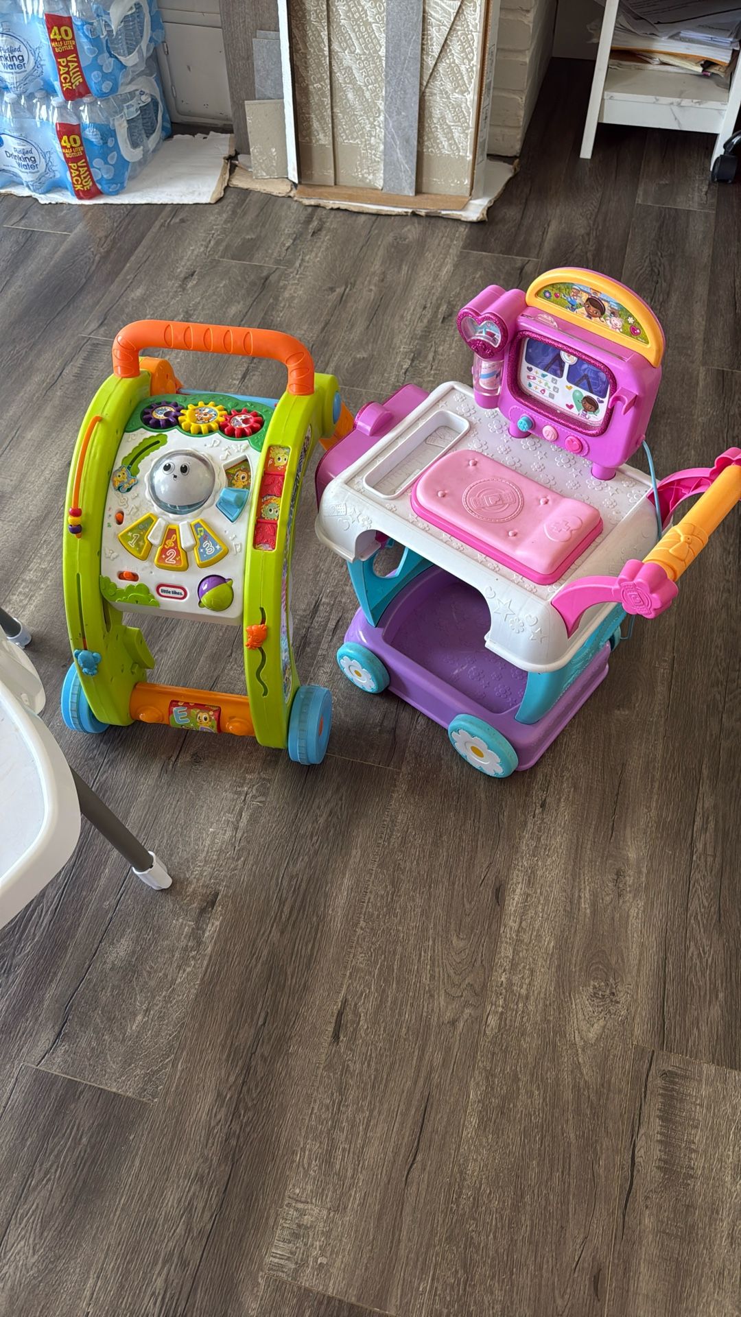 Bulk Toys/chair