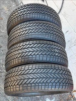 245/50/20 Bridgestone vendo un set de llantas usadas excelente condiciones de vida las 4 ✅🤩I am selling a set of used tires, all 4 in excellent livin