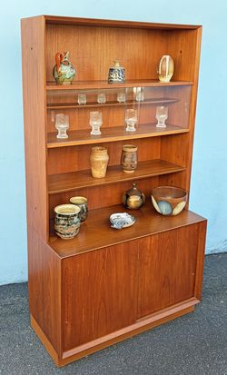 Mid century Hundevad teak credenza with hutch