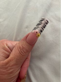 Brand new acrylic coat press on nails