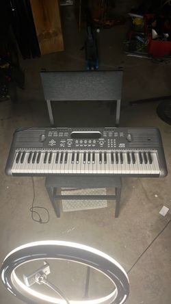 Casio Electronic Keyboard 61 Keys