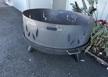 brand new patio wood fire pit