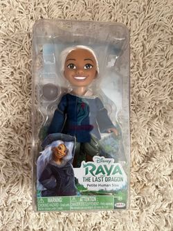 Disney Raya and the Last Dragon Petite Human Sisu Doll