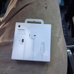 Ear pods lightning connector