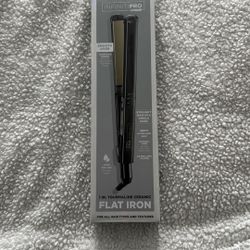 INFINITI PRO CONAIR FLAT IRON 